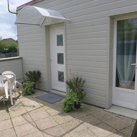 Отель Les Collinades De Chalons Экстерьер фото